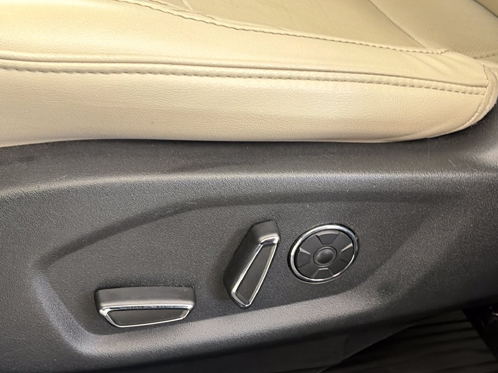 Used 2017 Ford Explorer Platinum AWD/4WD image 26