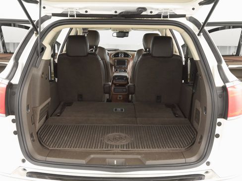 Used 2014 Buick Enclave Premium image 32