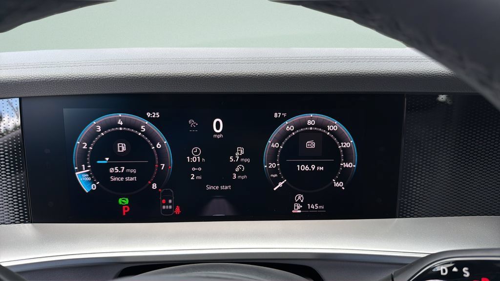 New 2026 Volkswagen Tiguan SE R-Line FWD image 35