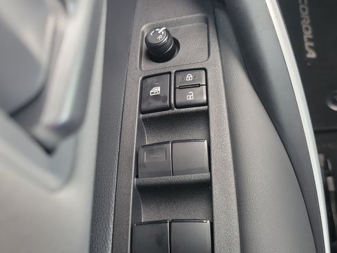 Used 2024 Toyota Corolla SE FWD image 22