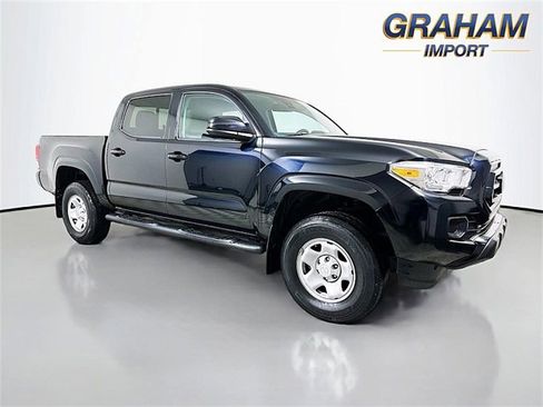 Used 2020 Toyota Tacoma SR image 1