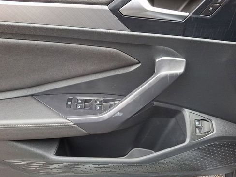 Used 2024 Volkswagen Jetta SE image 15