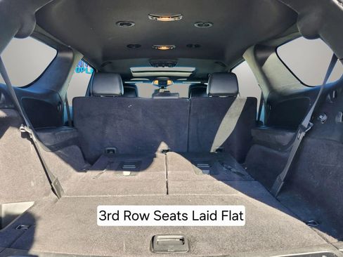 Used 2018 Dodge Durango R/T w/ Blacktop Package image 19