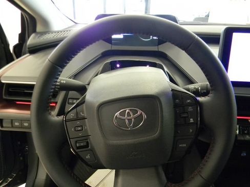 New 2026 Toyota Prius Plug-In Hybrid FWD image 9
