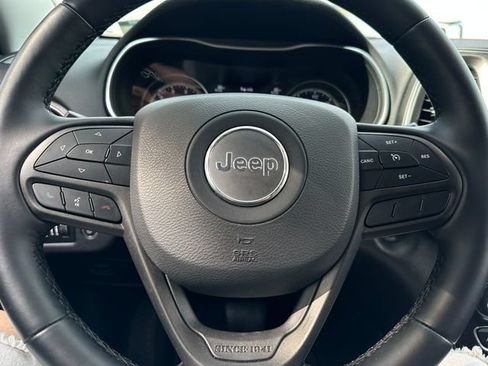 Used 2020 Jeep Cherokee Trailhawk w/ Comfort/Convenience Group AWD/4WD image 21