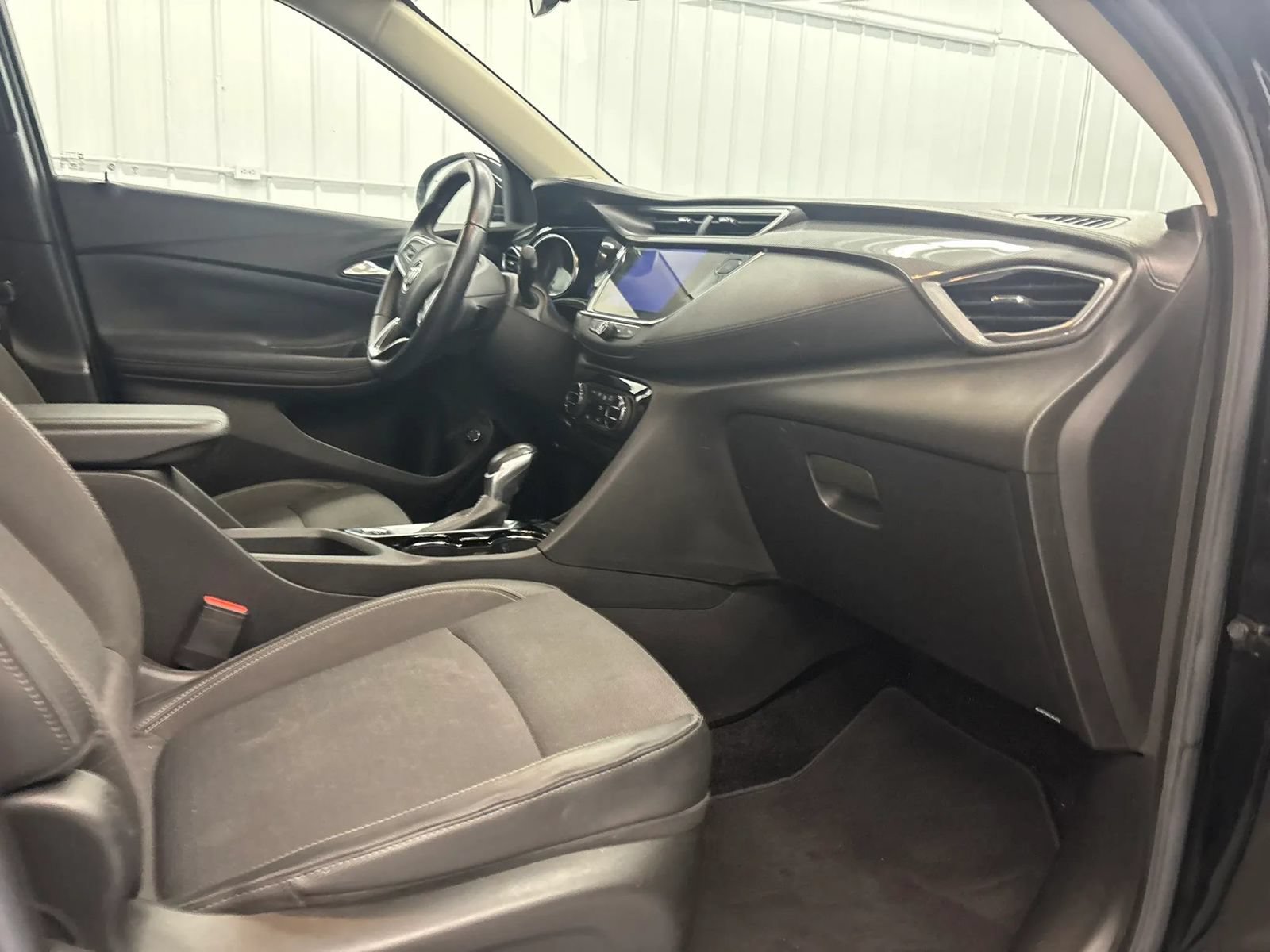Used 2021 Buick Encore GX Select w/ Sport Touring Package FWD image 34