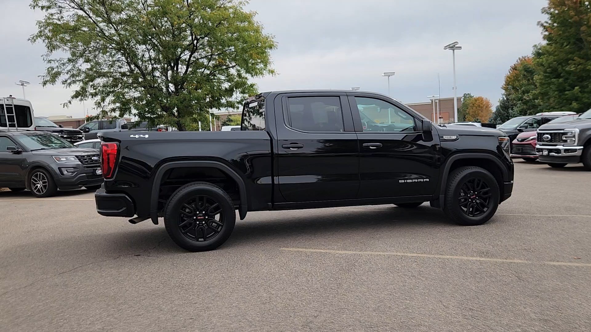 Used 2024 GMC Sierra 1500 Pro w/ Graphite Edition AWD/4WD image 14