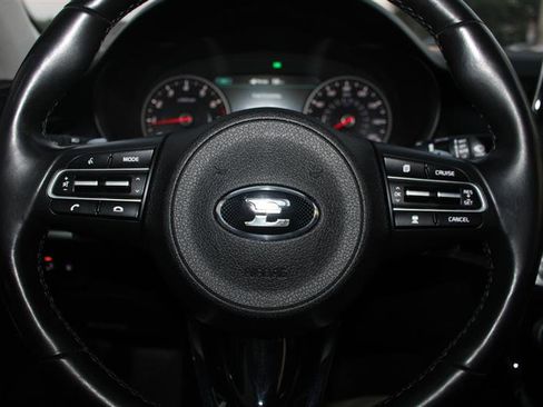 Used 2019 Kia Stinger Premium image 15