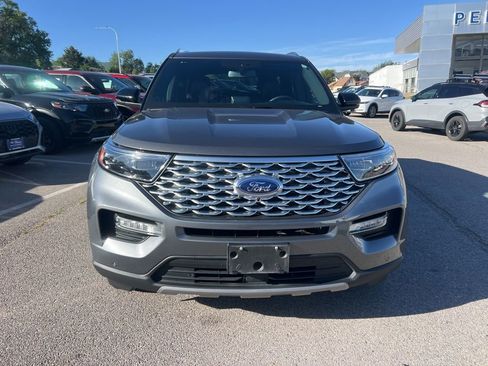 Used 2023 Ford Explorer Platinum w/ Technology Package AWD/4WD image 17