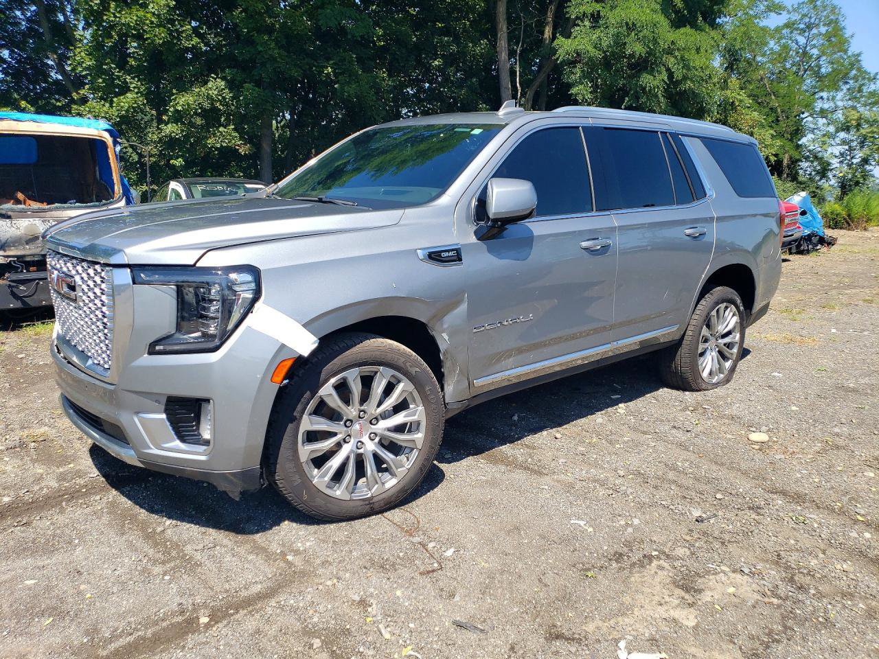 Used 2024 GMC Yukon Denali AWD/4WD image 3
