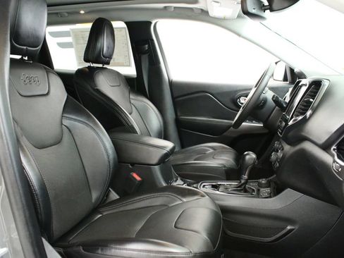 Used 2022 Jeep Cherokee Limited AWD/4WD image 30