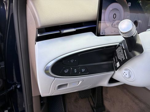 New 2026 Genesis GV70 2.5T Advanced AWD/4WD image 12