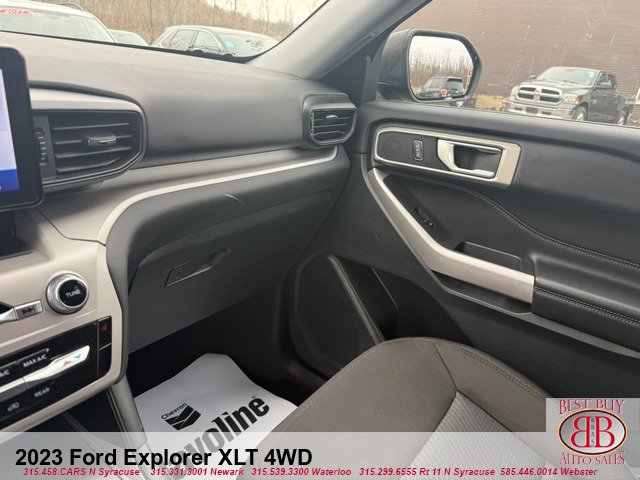 Used 2023 Ford Explorer XLT AWD/4WD image 26