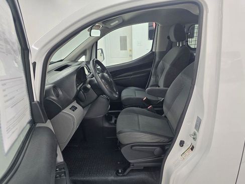 Used 2018 Nissan NV200 SV w/ Navigation Package FWD image 11