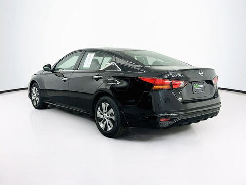 Used 2023 Nissan Altima 2.5 S FWD image 5