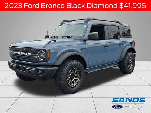 Used 2023 Ford Bronco Black Diamond image 1