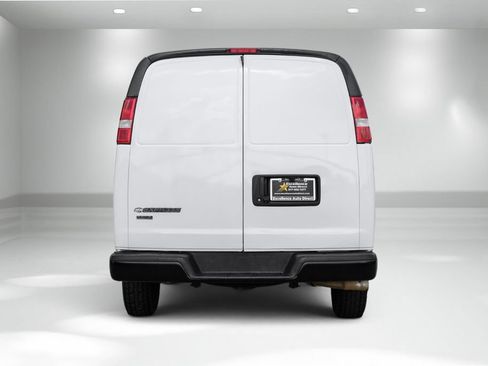 Used 2023 Chevrolet Express 2500 Extended w/ Driver Convenience Package RWD image 7
