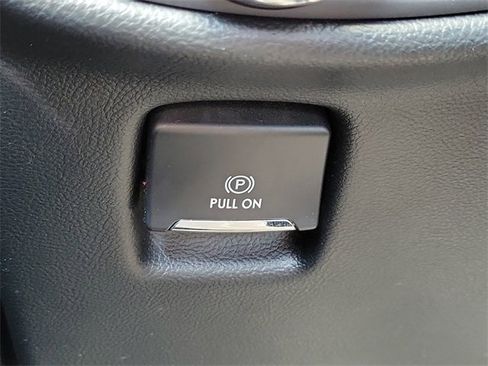 Used 2017 Lincoln MKZ Premiere image 27