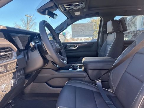 New 2026 GMC Yukon XL Elevation w/ Elevation Premium Package image 16