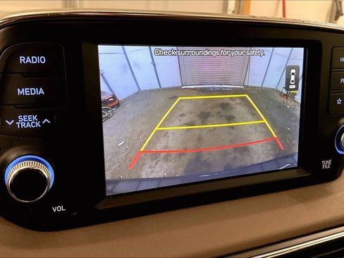 Used 2019 Hyundai Santa Fe SEL image 20