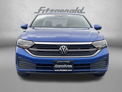 Used 2024 Volkswagen Jetta SE image 5