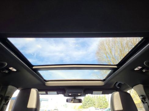 Used 2020 Ford Explorer ST w/ ST Street Pack image 15