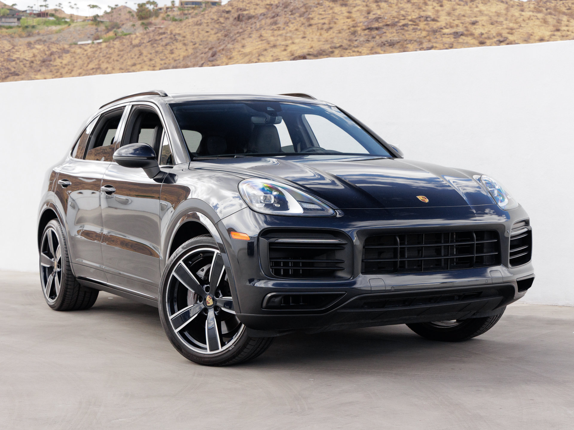 Certified 2023 Porsche Cayenne Platinum Edition AWD/4WD image 9