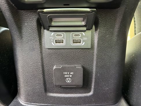 Used 2020 Jeep Gladiator Overland AWD/4WD image 24
