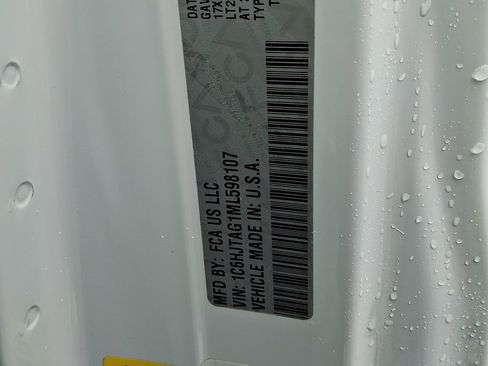 Used 2021 Jeep Gladiator Sport image 25