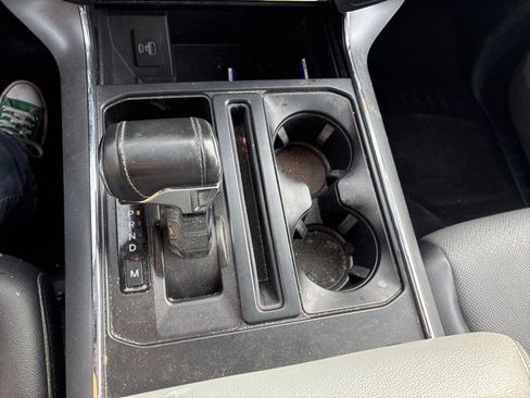 Used 2021 Ford F150 Lariat w/ Equipment Group 502A High image 40