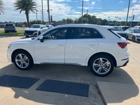 Used 2019 Audi Q3 2.0T Premium Plus w/ Premium Plus Package AWD/4WD image 2