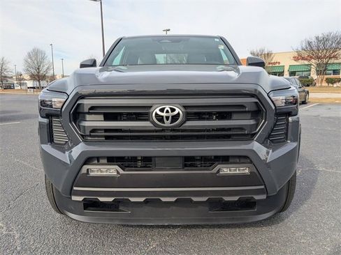 Used 2025 Toyota Tacoma SR5 image 9