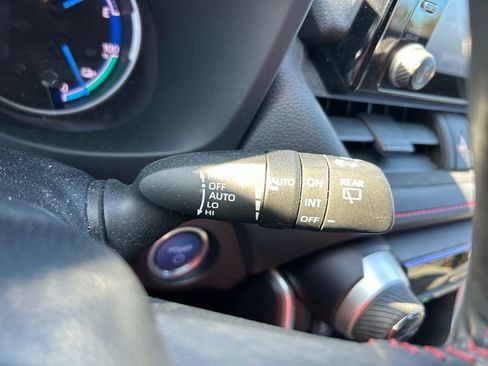 Certified 2021 Toyota RAV4 SE w/ Weather & Moonroof Package image 21