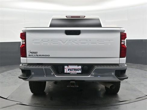 Used 2022 Chevrolet Silverado 2500 W/T w/ WT Convenience Package image 5