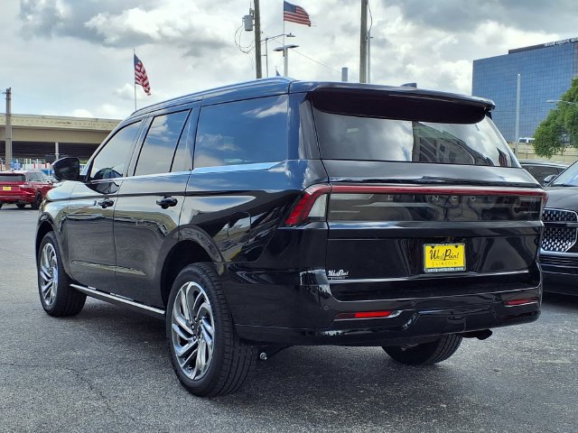 New 2026 Lincoln Navigator Reserve AWD/4WD image 6