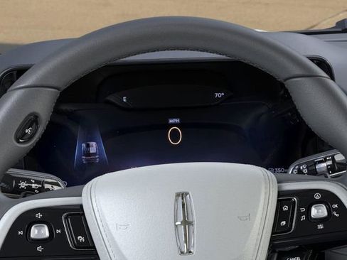 New 2026 Lincoln Aviator AWD image 13