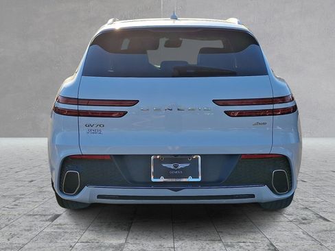 Certified 2024 Genesis GV70 2.5T w/ Select Package AWD/4WD image 6
