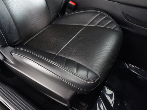 Used 2016 Dodge Challenger SRT Hellcat image 33