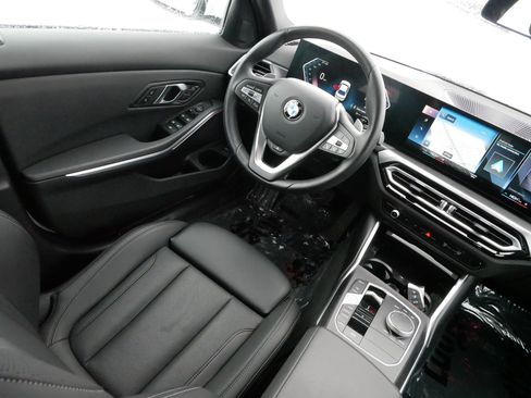 Used 2024 BMW 330i xDrive Sedan image 9