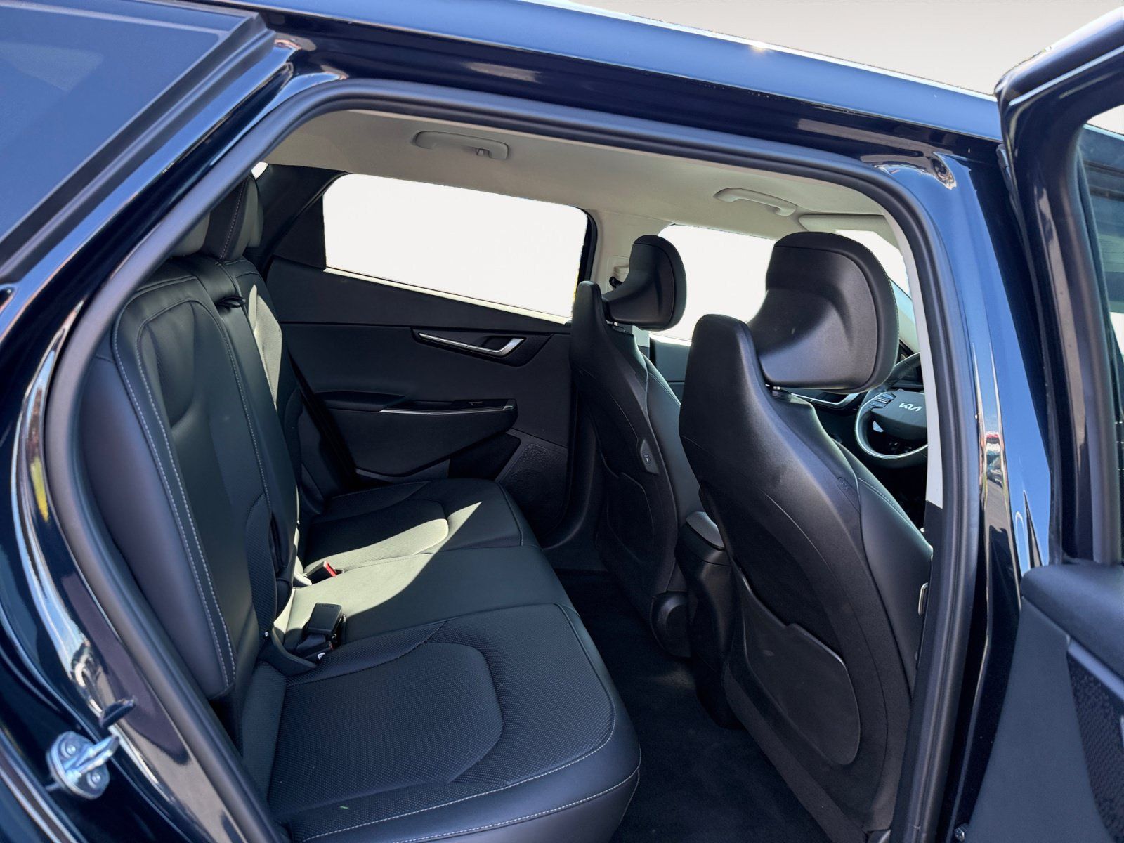 Certified 2024 Kia EV6 Wind w/ Wind Technology Package RWD image 18