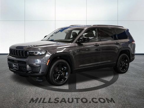 Used 2022 Jeep Grand Cherokee L Laredo AWD/4WD image 2