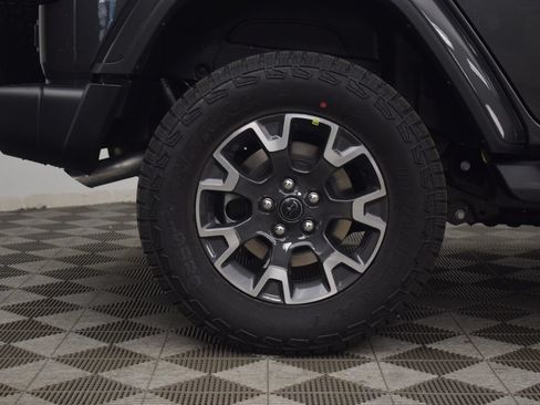 New 2026 Jeep Wrangler Unlimited Sahara AWD/4WD image 8