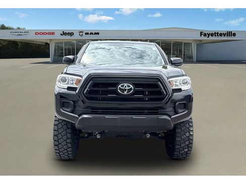 Used 2021 Toyota Tacoma SR AWD/4WD image 8