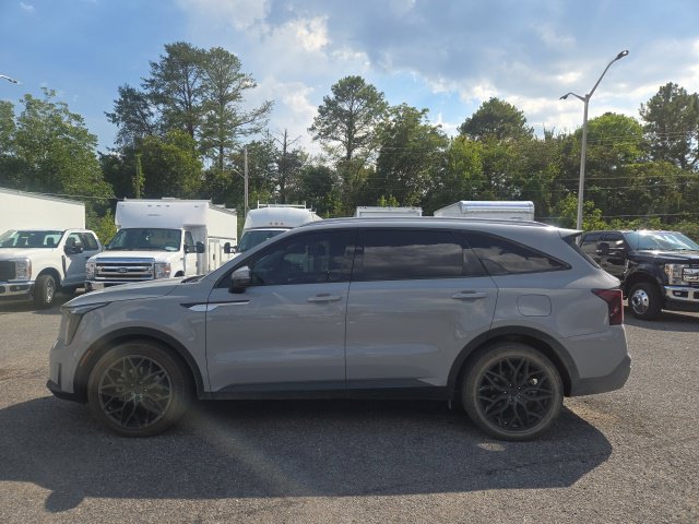 Used 2024 Kia Sorento SX FWD image 3