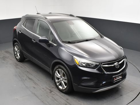 Used 2021 Buick Encore Preferred FWD image 40