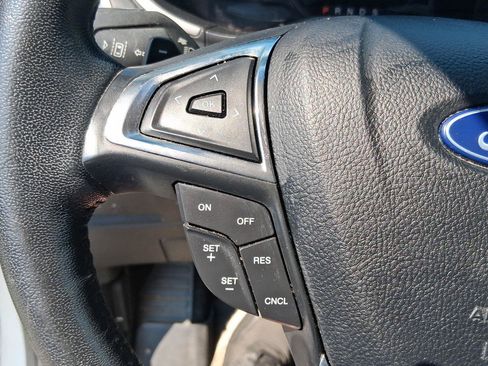 Used 2020 Ford Edge SEL w/ Cold Weather Package AWD/4WD image 19