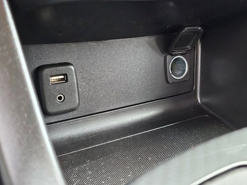 Used 2018 GMC Canyon All Terrain w/ Trailering Package image 10