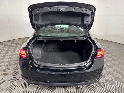 Used 2021 Chevrolet Malibu LT FWD image 9