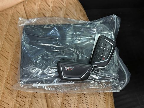 Used 2024 Cadillac Escalade ESV Sport w/ LPO, ONYX Package image 47