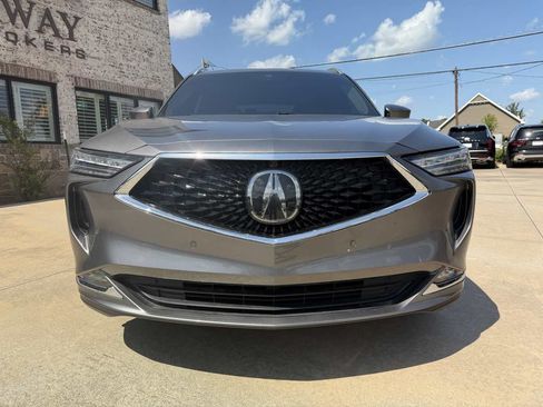 Used 2024 Acura MDX SH-AWD w/ Advance Package image 3